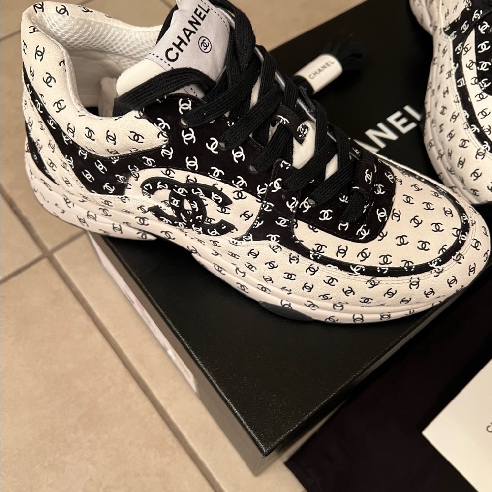 NWT Chanel Sport Runner CC Sneakers - Picture 8 of 16